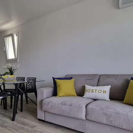 Διαμέρισμα Renovated Flat Close To Shops And Μπιμπιόνε